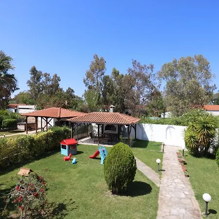 Beta - 5min Walk To Beach, Bbq, Parking