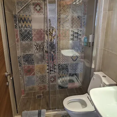 Beta - 5min Walk To Beach, Bbq, Parking *