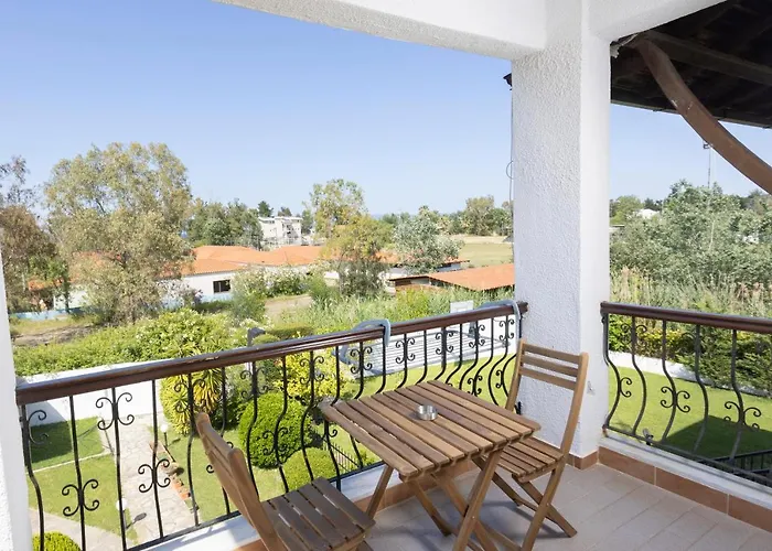Villa Beta - 5min Walk To Beach, Bbq, Parking Pefkochori