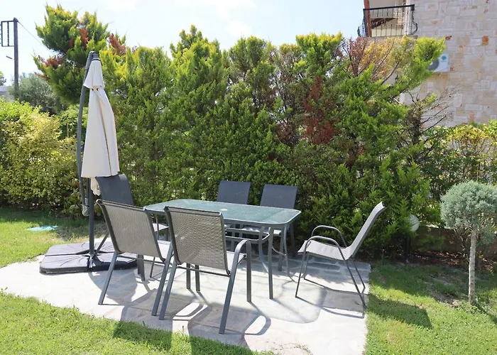 Villa Beta - 5min Walk To Beach, Bbq, Parking Pefkochori