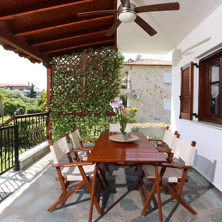 Beta - 5min Walk To Beach, Bbq, Parking Villa