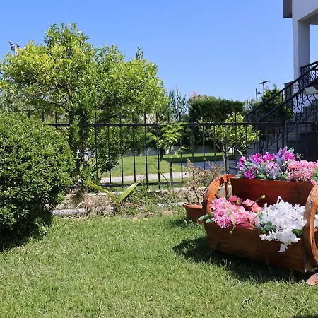 Beta - 5min Walk To Beach, Bbq, Parking