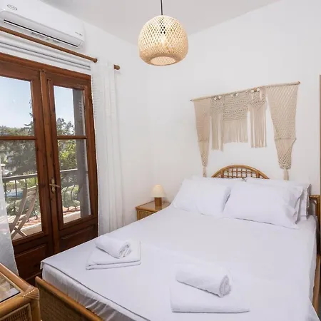 Beta - 5min Walk To Beach, Bbq, Parking