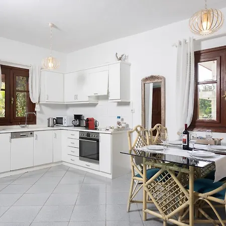 Beta - 5min Walk To Beach, Bbq, Parking Pefkochori