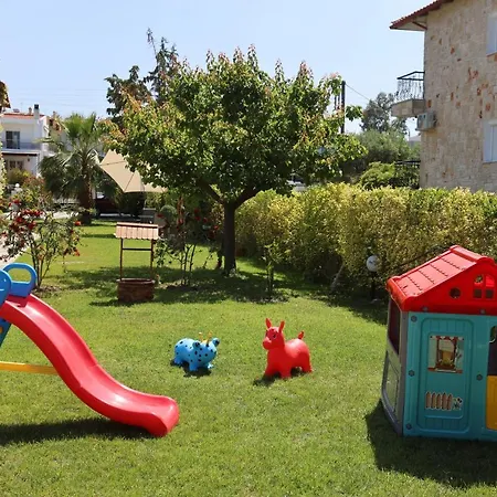 Villa Beta - 5min Walk To Beach, Bbq, Parking *