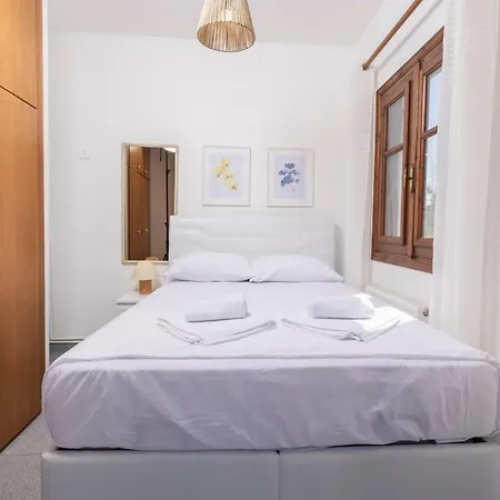 Beta - 5min Walk To Beach, Bbq, Parking