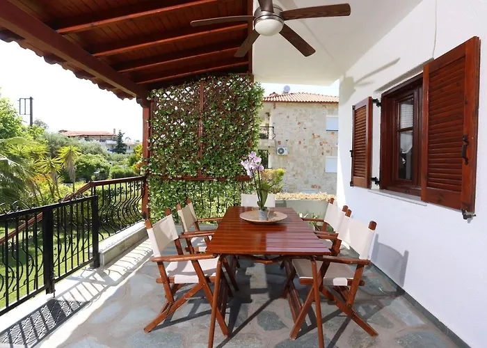 Beta - 5min Walk To Beach, Bbq, Parking Villa