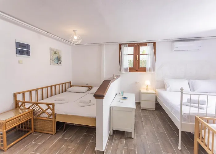 Beta - 5min Walk To Beach, Bbq, Parking