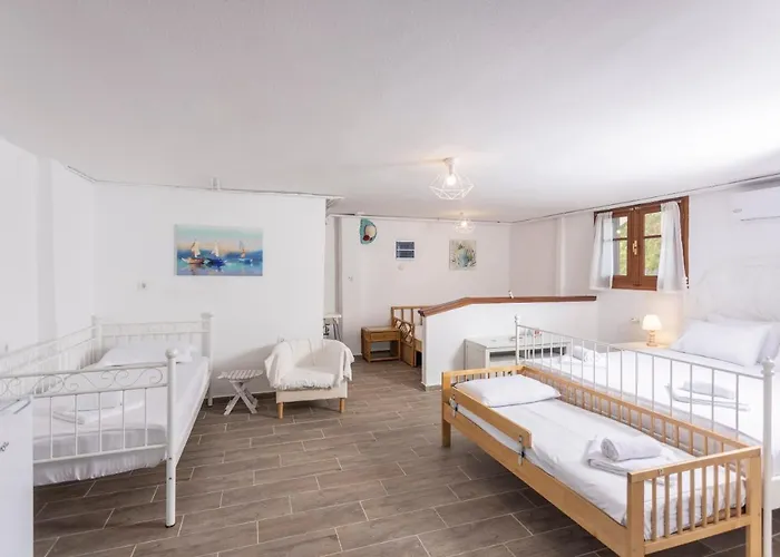 Beta - 5min Walk To Beach, Bbq, Parking Villa